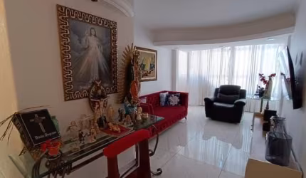 LINDO APARTAMENTO REFORMADO NO PAPICU