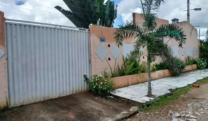Vende - se Casa + Ponto Comercial na Sede de São Gonçalo do Amarante