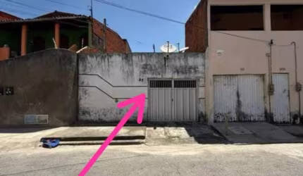 Excelente Oportunidade de casa plana no bairro Jóquei Clube...