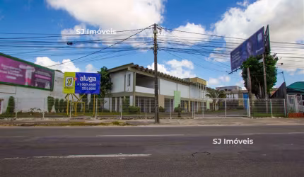 Amplo Ponto Comercial na Washington Soares em Fortaleza CE