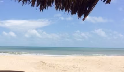 Vende - se Barraca de Praia na Colônia de Férias