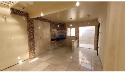 Casa com Porcelanato no Luciano Cavalcante