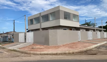 Sobrado pronto para morar próximo ao centro de Guaratuba