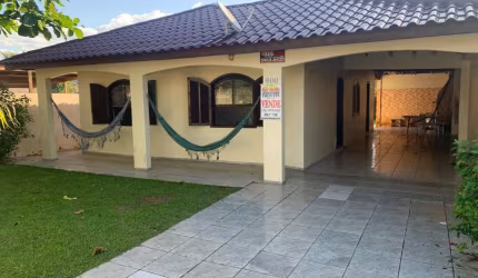 Casa para Venda BALNEARIO COROADOS em GUARATUBA-PR