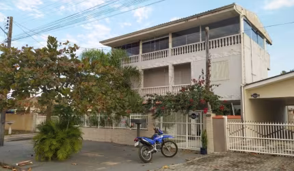 TRIPLEX EM EM GUARATUBA-PR PRÓXIMO À PRAIA