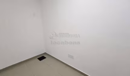 Locação de Salão Comercial localizado no Centro.
