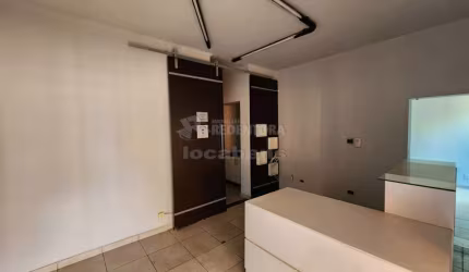 Casa Comercial com 10 salas para Locação no bairro Parque Industrial