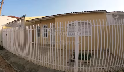 Vila Santa Cruz - Casa com 03 dormitórios