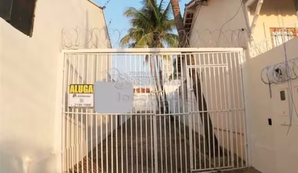 Casa Comercial com 3 salas na Santa Cruz em Rio Preto