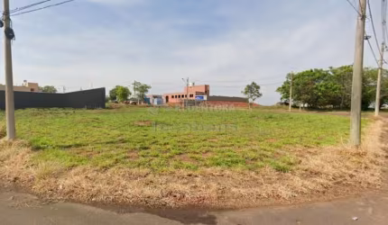 Lote de esquina com 223m² em Bady Bassitt