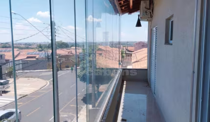 Excelente Sobrado Venda com 03 dormitórios no Parque das Aroeiras