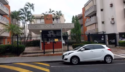 Edifício Condomínio dos Pássaros - Apartamento com 03 dormitórios sendo 02 com armários embutidos
