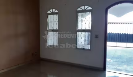 Jardim Aprazível (Ibirá) - Casa de 03 dormitórios