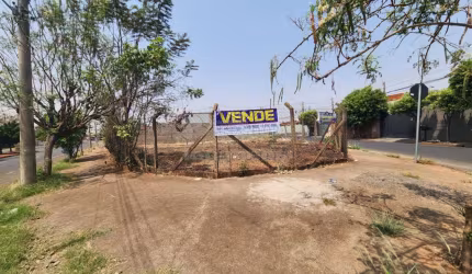 Terreno no Jardim Arroyo Comercial de esquina 405m²