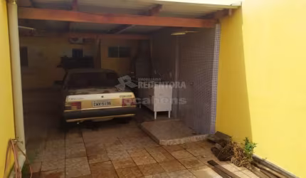 Parque das Aroeiras - Casa e Salão Venda