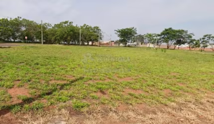 Excelente terreno em Bady com 224m²