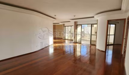 Centro - Apartamento com 03 dormitórios à Venda