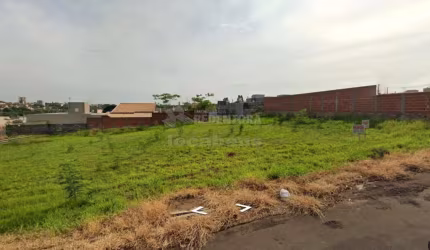 Terreno Padrão em Bady Bassitt