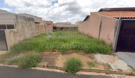 Lauriano Tebar II - Ótimo Lote, em bom local, com construção nos fundos e nos lados, SEM SOBRADO