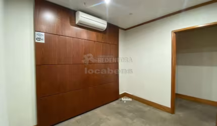 Sala Comercial Locação e Venda - 90m² / Centro