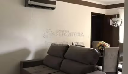 Apartamento no Edifício Giardino D`Italia no bairro Vila Sinibaldi com 02 dormitórios e 02 vagas de garagem.