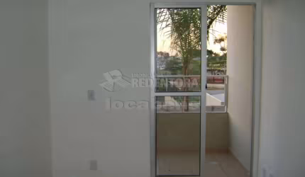 Apartamento no Spazio Rio Fraser com 02 dormitórios, 02 banheiros e 01 vaga de garagem.