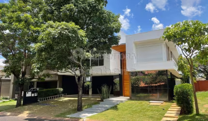 Harmonia Residence com elevador possuindo 4 dormitórios