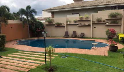 Damha 1 casa de alto padrão com 4 dormitórios