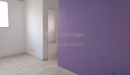 Apartamento de 2 quartos no Ana Célia