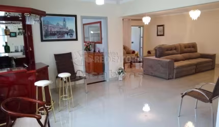 Casa Padrão em São José do Rio Preto