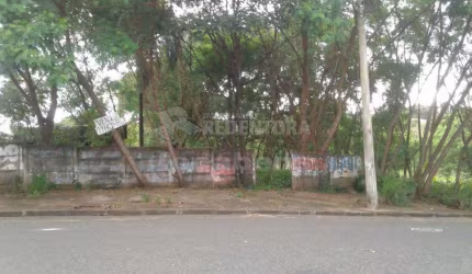 Área no Eldorado - Avenida Tanabi com 1.784m²