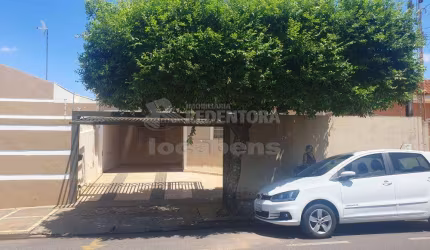 Casa com 03 dormitórios no Eldorado