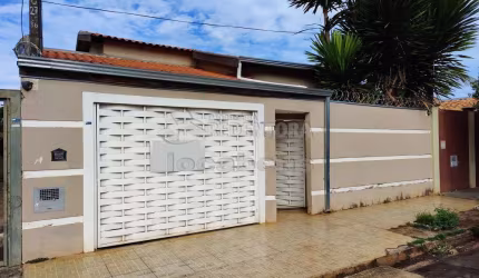 Nato Vetorasso - Casa com ótimo acabamento, 3 dorms, 1 apto, coz gourmet, rica em armários