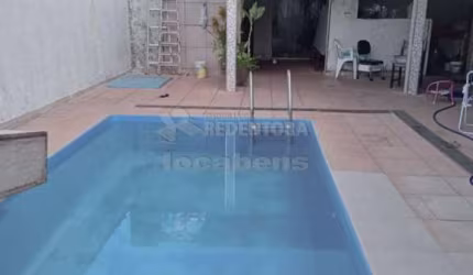 Excelente Sobrado à Venda