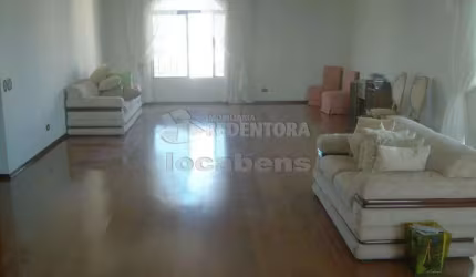 Apartamento de 4 dormitórios na Vila Redentora