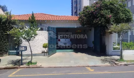 Casa Térrea -  Bairro Santos Dumont