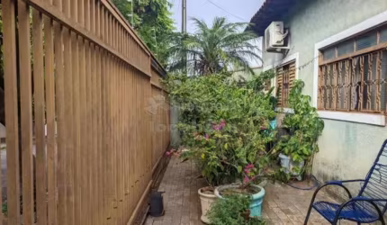 Ótima Casa Residencial para Venda - Parque das Aroeiras