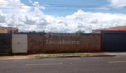 Vila Elmaz - Terreno com 360 metros em frente à uma escola estadual