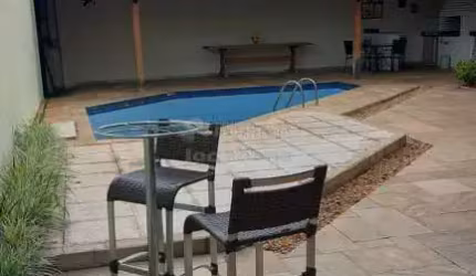 Aluga Sobrado Nova Redentora