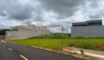 SETLIFE MIRASSOL - LOTE COM 365,16 M² com testada acima de 28 metros