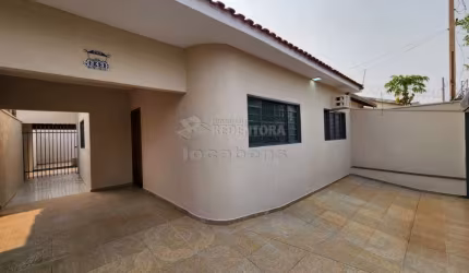 Parque Residencial Dom Lafayete Libânio, Casa de 02 dormitórios, 02 vagas de garagem.