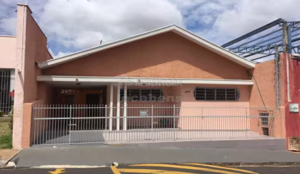 Boa Vista casa comercial localizado na Rua Saldanha Marinho