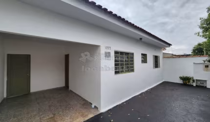 Casa de 02 dormitórios sendo 01 tipo apartamento no bairro Jardim Simões