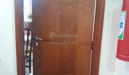 Jardim América - Apartamento mobiliado com 03 dormitórios sendo 01 tipo apartamento