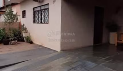 Casa Residencial 03 Dormitórios - Vila Gasbarro