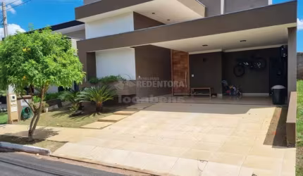 Maravilhosa Casa em Condomínio para Venda - 3 dormitórios / Condomínio Vilage La Montagne