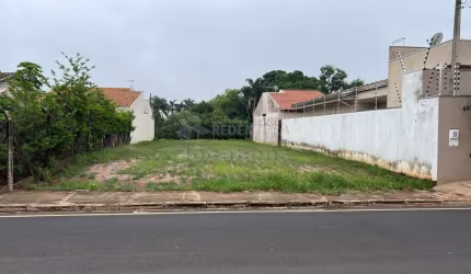 Terreno à Venda