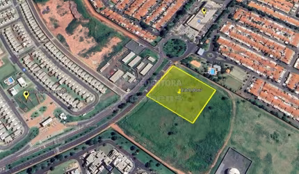 Excelente área para empreender com 8470 m² em região cercada por comércios e condomínios
