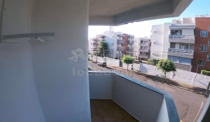 Jardim Walkíria apartamento de 2 dormitórios e sacada