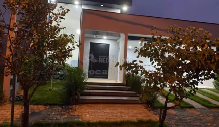 Excelente Casa em Condomínio para Locação/Venda - 3 Dormitórios / Residencial Maza